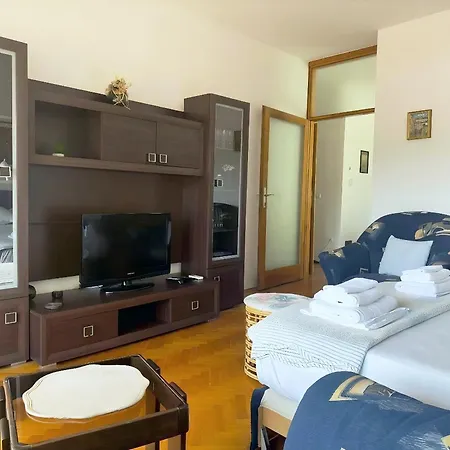 14 Makarska