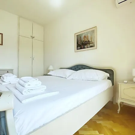 14 Apartment