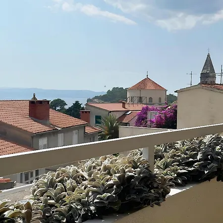 Apartament 14 *